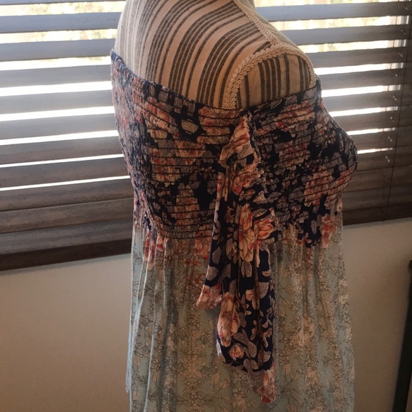 ⚡️last 1 ⚡️ Floral Off the Shoulder Top - Picture 4 of 5